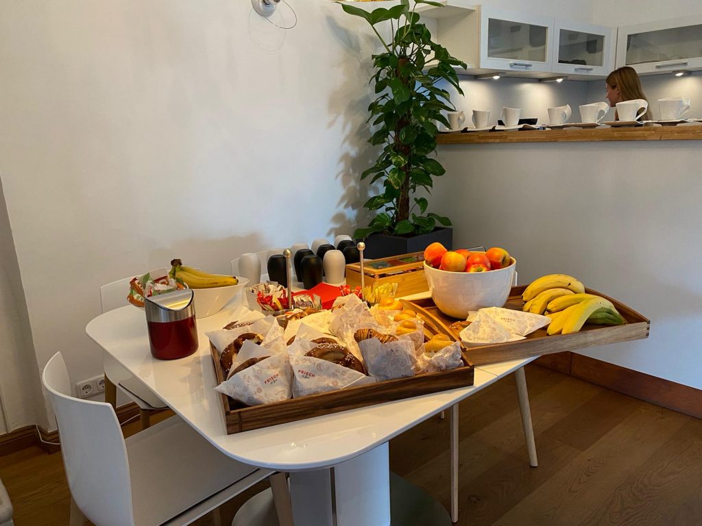 79e165fb-60c7-4047-9e19-950f2941cf1c