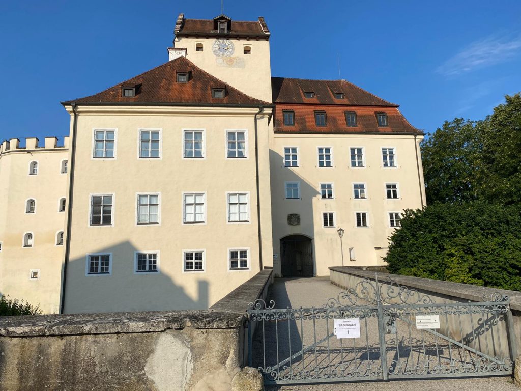 9fff2e97-1a72-4e33-ab0e-aa5f2a908b04