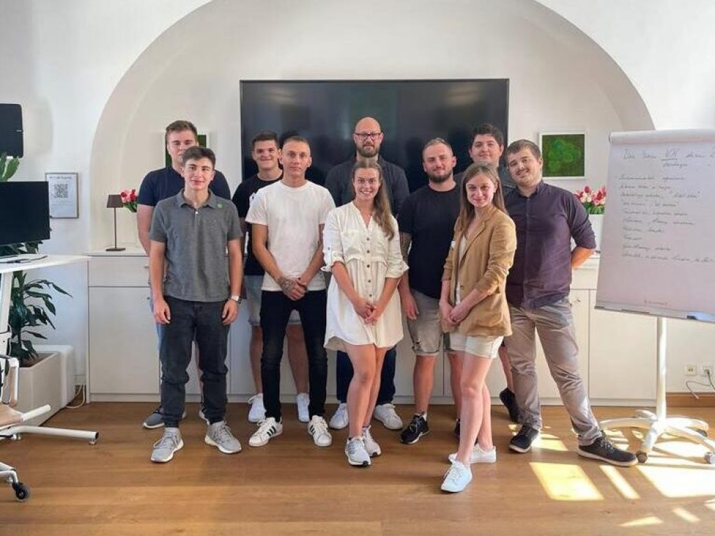 d04be7f1-17ea-4829-b736-40328e32e98d